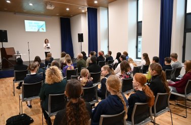 Pranešimų skaičiumi paaugusi Mėlynoji vaikų konferencija 
