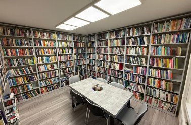Atsinaujinusi Laukininkų biblioteka laukia Jūsų!